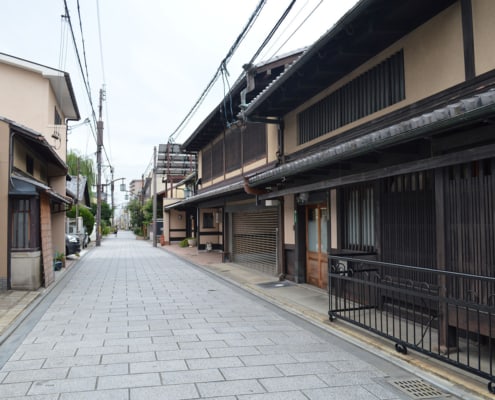 Nishijin district, famous for textile and machiya