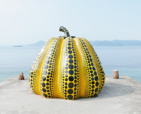 Yayoi Kusama yellow pumpkin, Naoshima