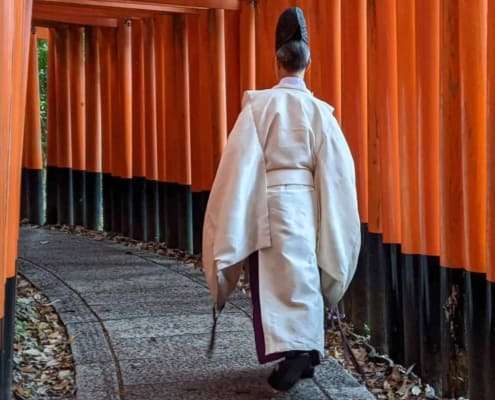 Fushimi Inari priest